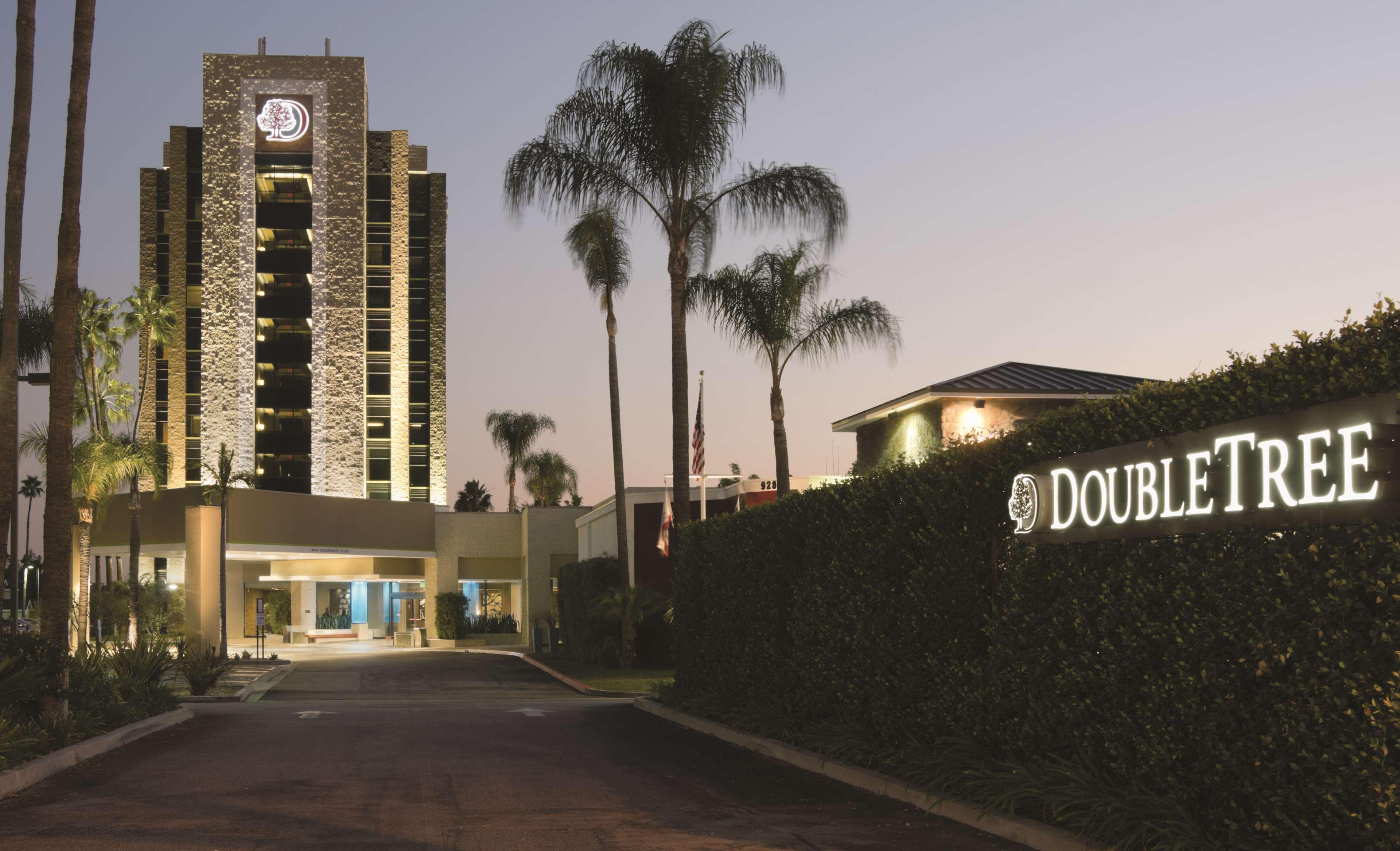 Doubletree By Hilton Monrovia - Pasadena Area Hotel Exterior photo